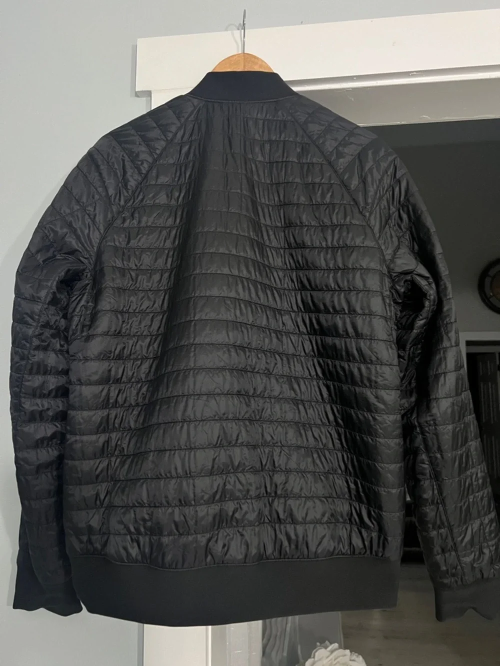Lululemon Switch Over Reversible Men's Black Bomber Jacket Quilted size L - Picture 5 of 13
